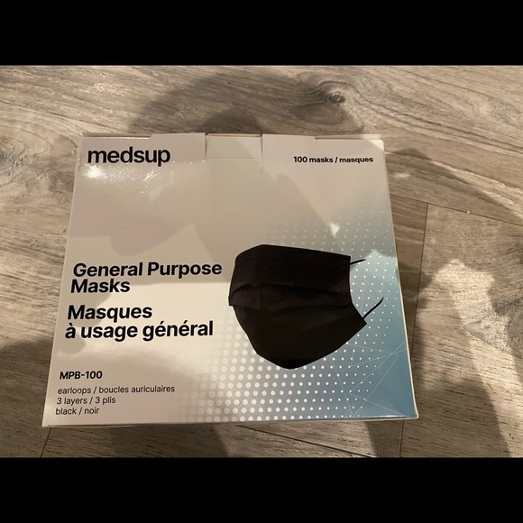 Brand new in box 100 pack of masks - Picture 2 of 2